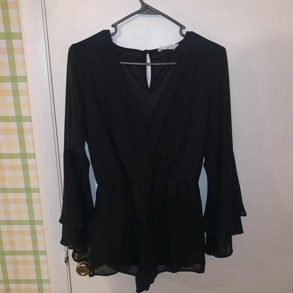 Peach Love California Black Romper size SMALL